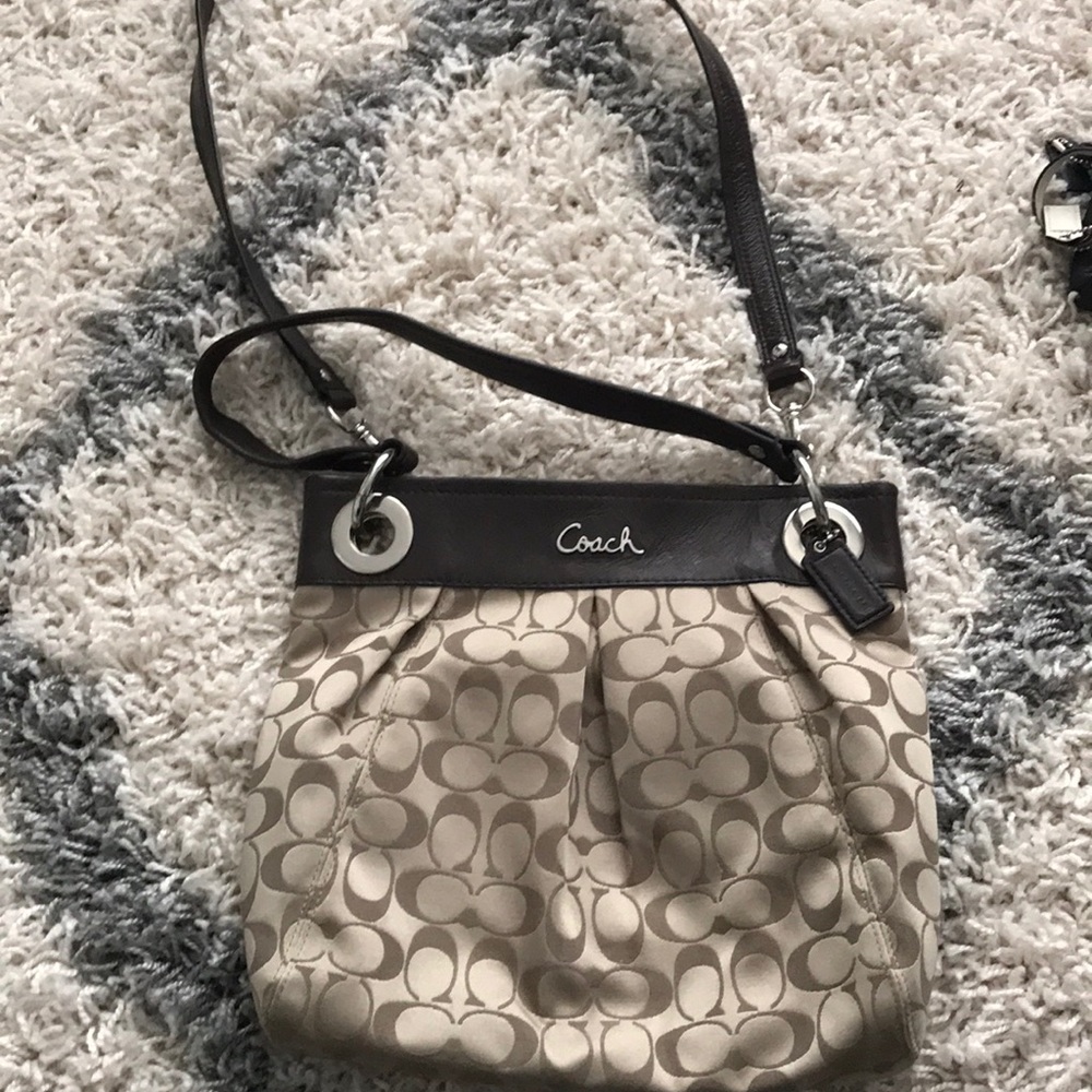 Like new coach cross body purse